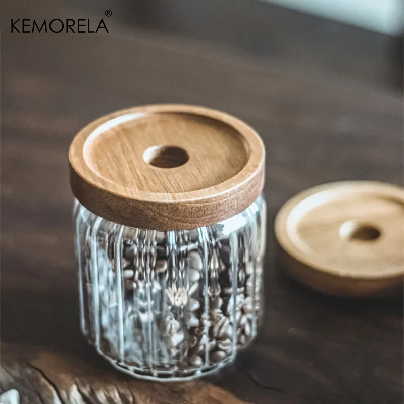 Bocal à thé strié en verre et couvercle acacia – 500 ml