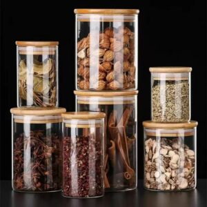 Bocaux transparents avec couvercles en bois