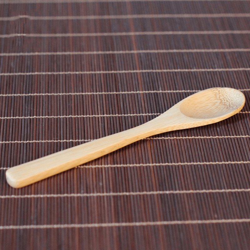 Fouet à matcha en bambou avec support