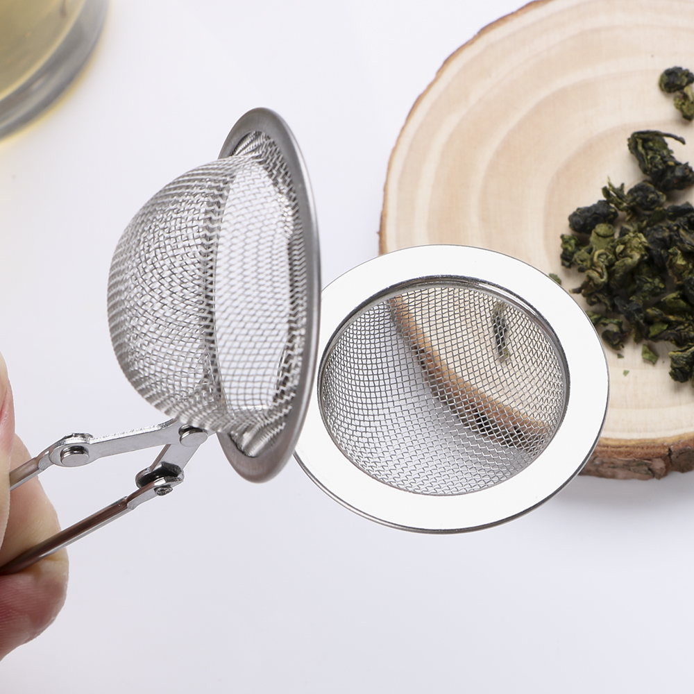 Infuseur à thé boule ouvert et fermé