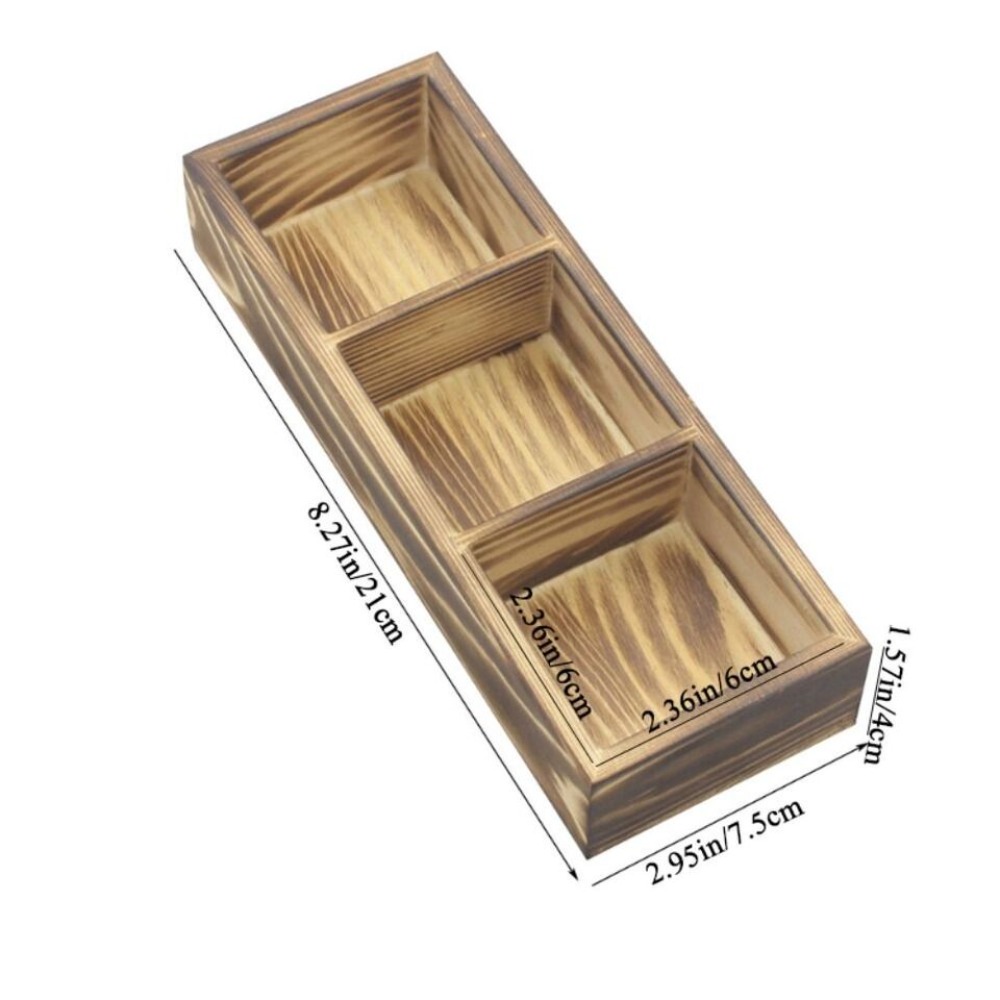 Organiseur en bois brun présenté sur une table