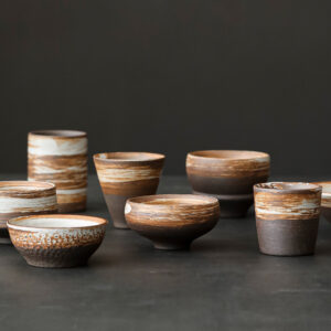 Petites tasses artisanales en céramique