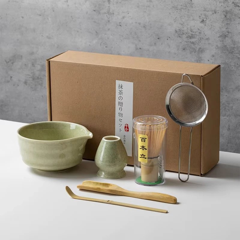 Service à matcha japonais avec fouet en bambou