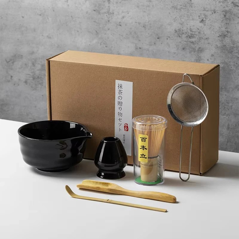 Service à matcha japonais avec fouet en bambou