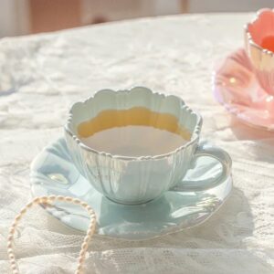 Tasse à thé pétale de perle avec soucoupe