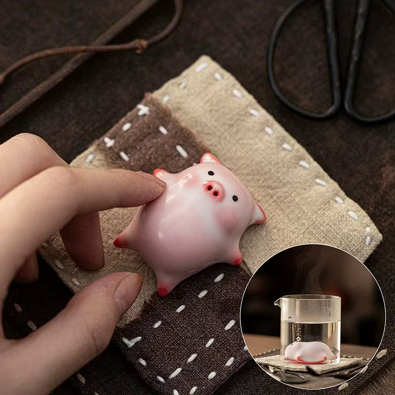 Petit cochon tea pet en céramique