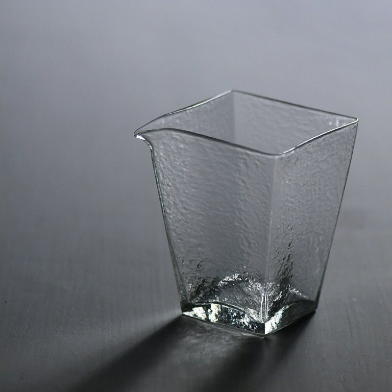 Verre transparent pour service Kung Fu
